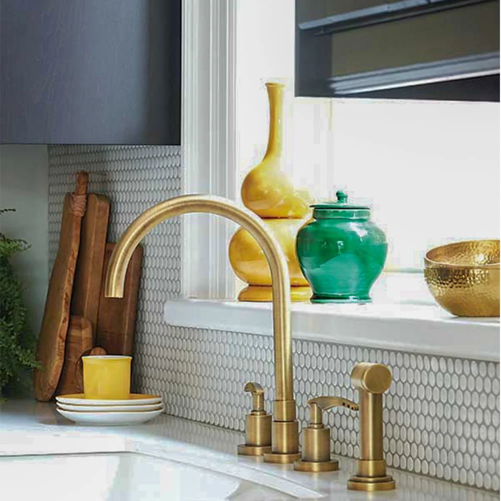 Pièces-décoratives-en-poterie