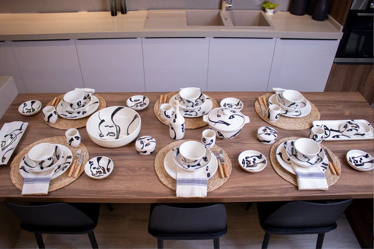 arabica noir service à table 42 pièces en poterie